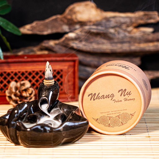 Nụ Trầm Hương Cao Cấp Khói Ngược